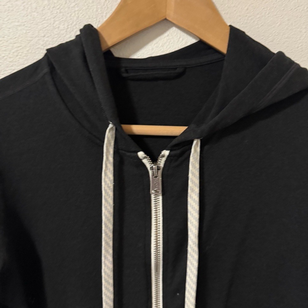 Vuori Halo Performance Hoodie Black Full Zipper Athleisure Gym X-Small - Picture 3 of 8